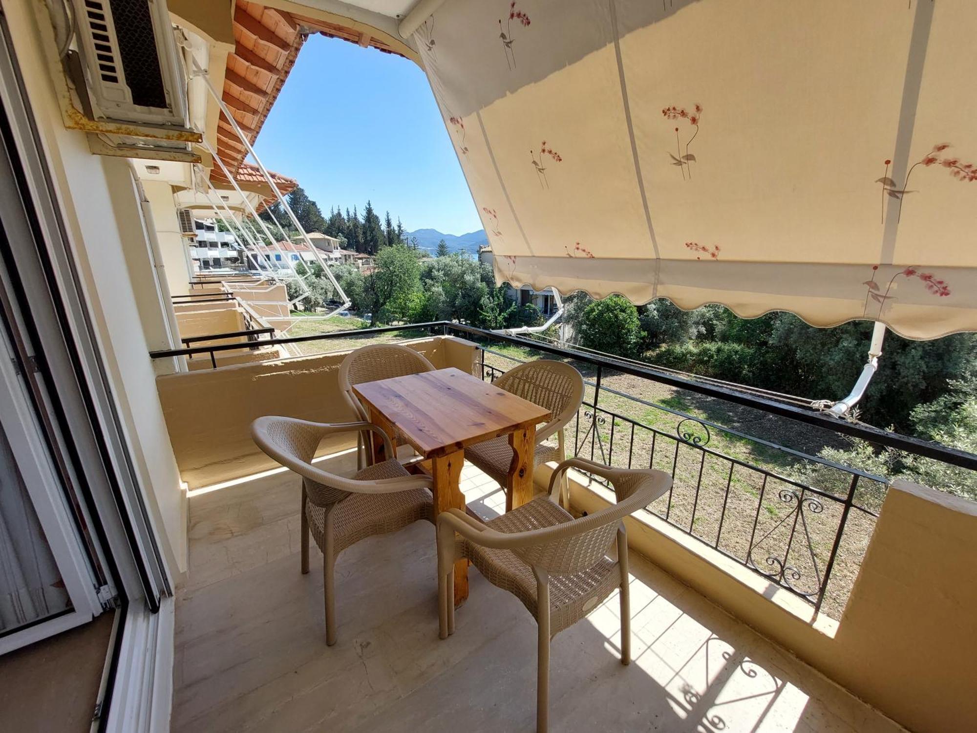 Vessarios Apartment Nikiana Bagian luar foto
