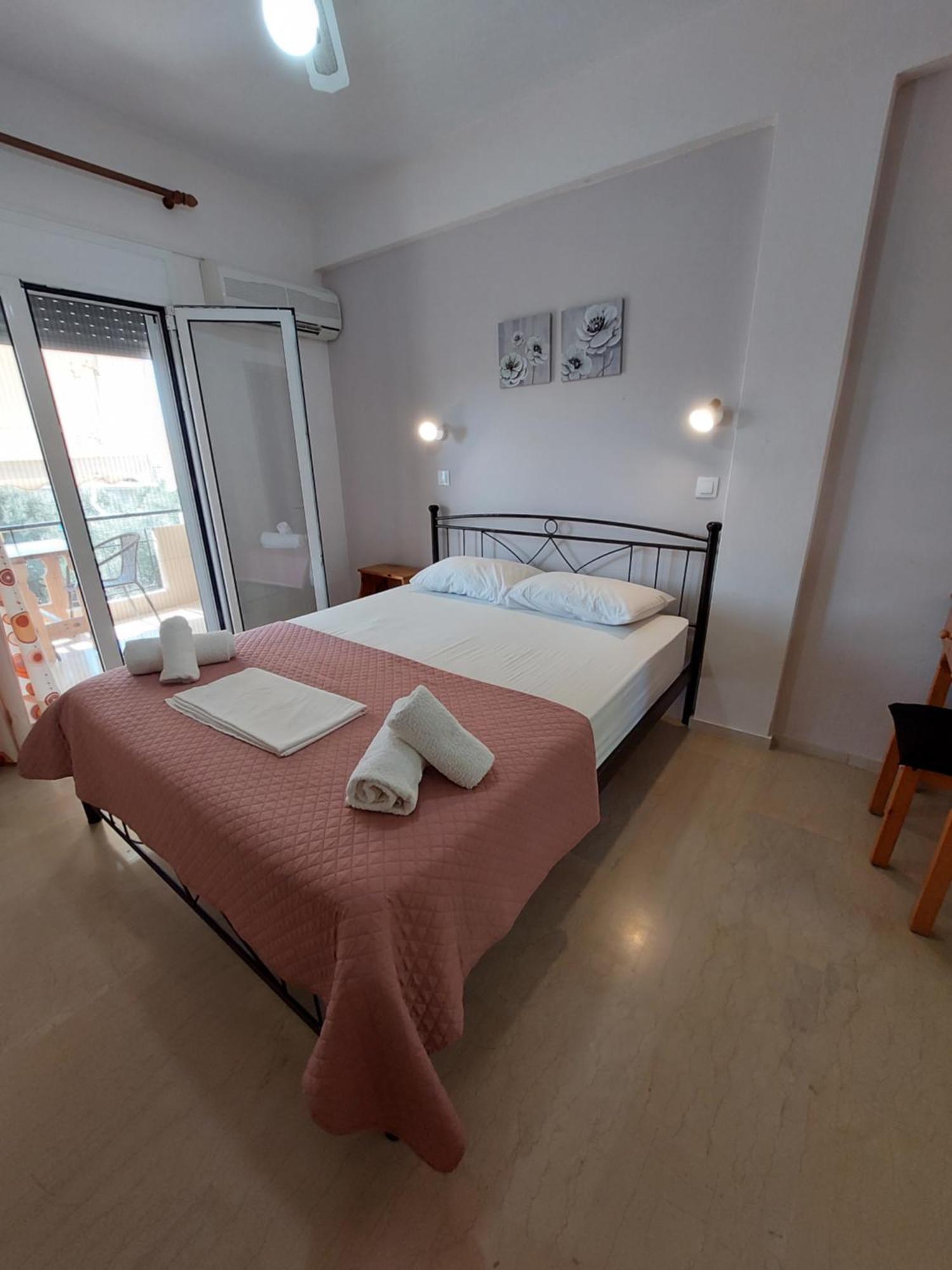 Vessarios Apartment Nikiana Bagian luar foto